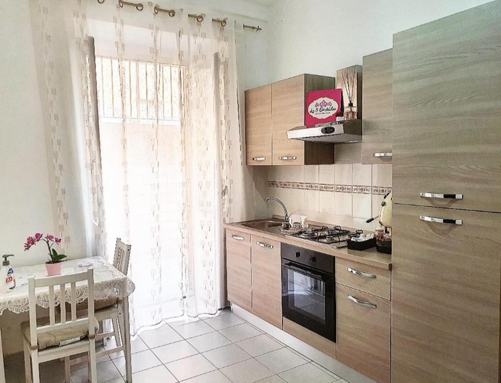 Bed and Breakfast Le Tre Orchidee Salerno Exterior foto