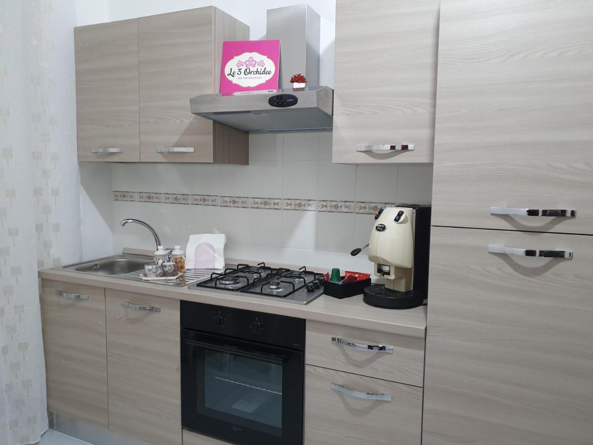Bed and Breakfast Le Tre Orchidee Salerno Exterior foto