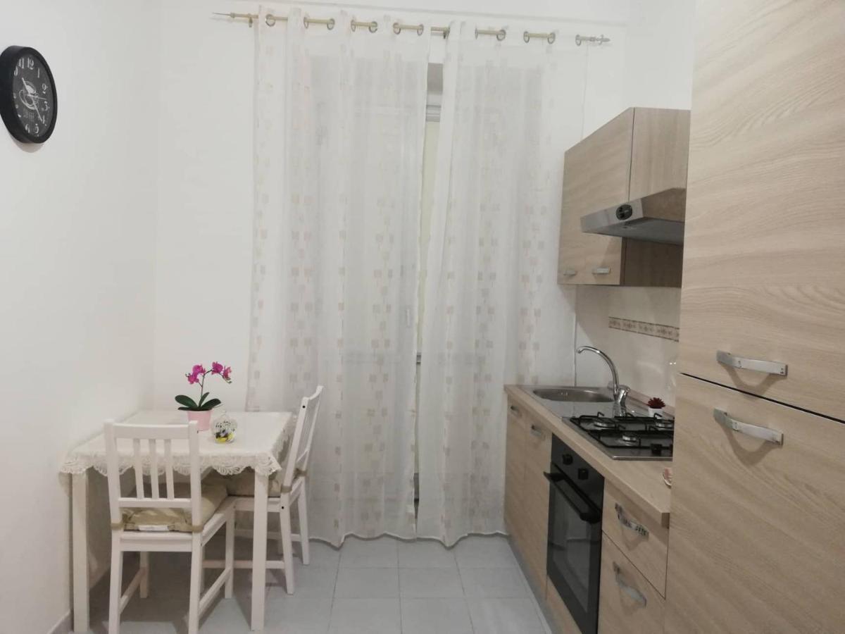 Bed and Breakfast Le Tre Orchidee Salerno Exterior foto
