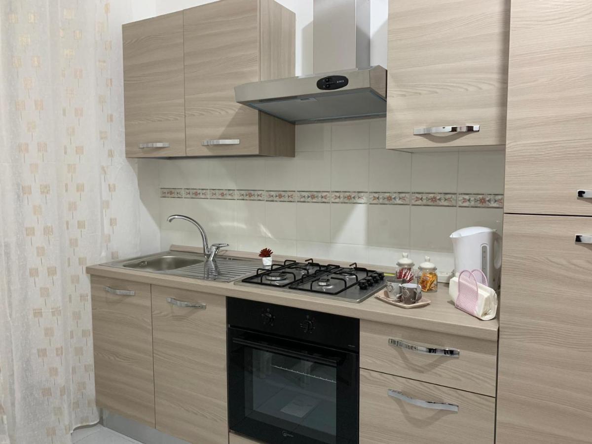 Bed and Breakfast Le Tre Orchidee Salerno Exterior foto